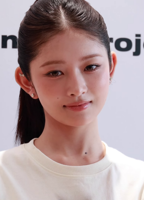 レイ / 나오이 레이