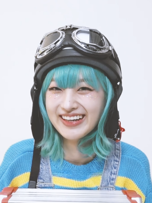 Adora / 아도라