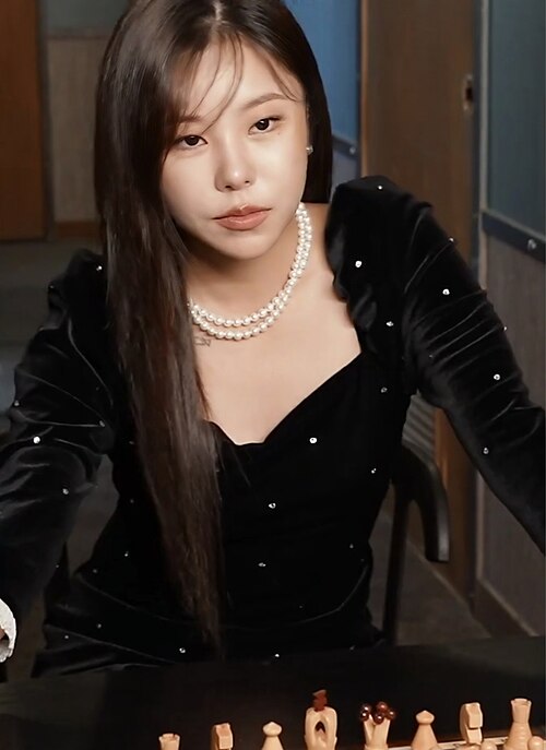チョン・フィイン / 휘인