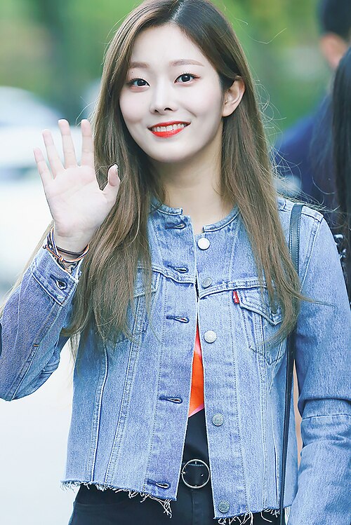 チョン・ウヌ / 정은우