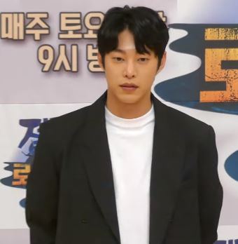 コ・ウク / 송원석