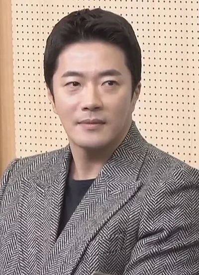 クォン・サンウ