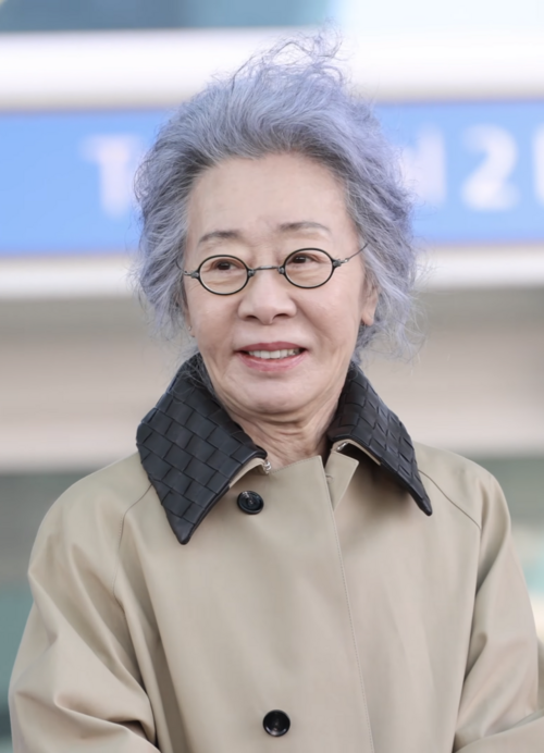 ユン・ヨジョン / 윤여정