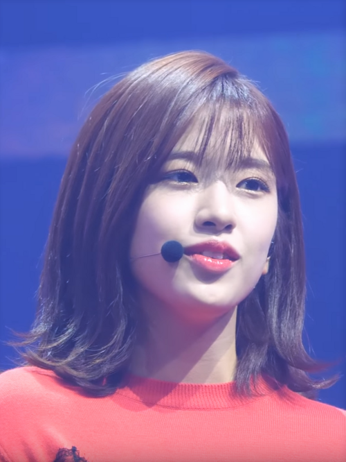 アン・ユジン / 안유진