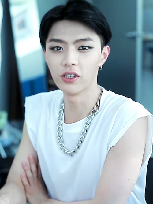 ジュンQ / 강준규